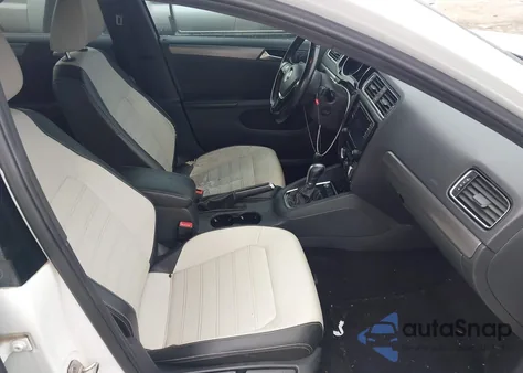 2017 Volkswagen Jetta 1.8T Sport из США, поврежденный, VIN 3VWD17AJ9HM306375